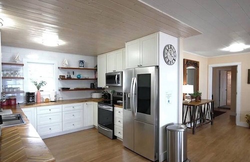 Mohawk Cabin | Superior Attitude- Pet-Friendly, 4BR Lake Superior Getaway