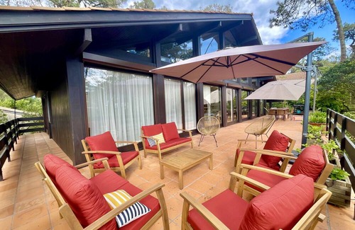 Lacanau-Ocean Ski Chalet | Spacious family home a stone's throw from the ocean