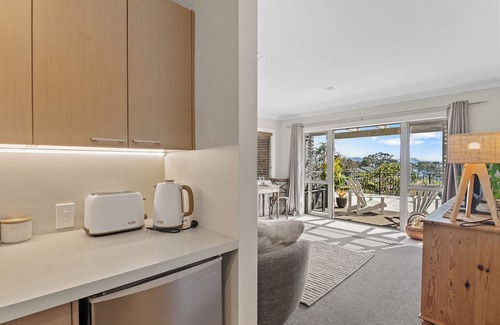 Whangaparaoa Cottage | Red Beach Retreat - Whangaparaoa Peninsula