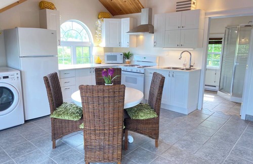 Gagetown Apartment | On the Rocks Gagetown NB "The Chalet Experience" 3 Waterfront Vacation Rentals