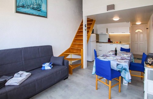 Le Barcares Apartment | Lovely apartment in Le Barcarès with swimming pool