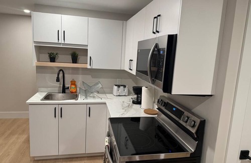 Moncton Apartment | FemMac's Place