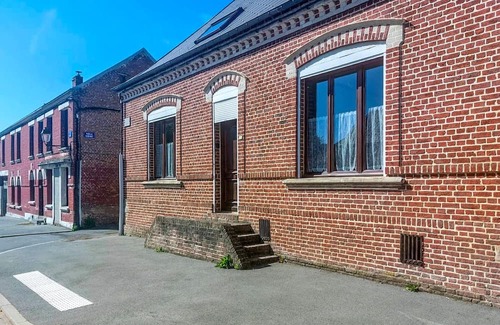 Mailly-Maillet House | Gite de campagne avec jardin