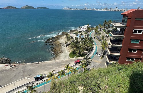 Downtown Mazatlan Apartment | Aurora View por GEstores