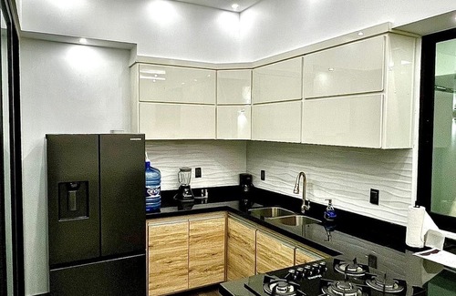 Tequila House | Charming 3-bedroom house in delightful Tequila with AC,beatiful and modern house