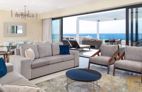 El Zacatal Resort | ✩ Oceanfront 3 BR 4 BA ✩ Private Hot Tub ✩ Villa la Valencia ✩ JAN 31 - FEB 7 ✩