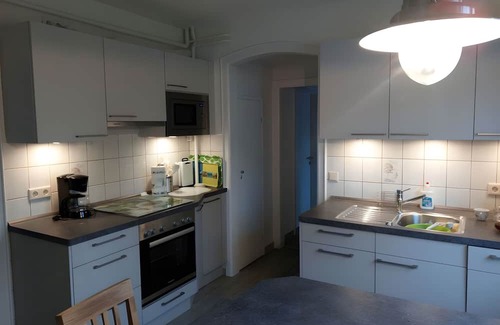 Pellworm Apartment | Apartment 'Fewo Heimathafen' with Private Terrace, Shared Garden and Wi-Fi