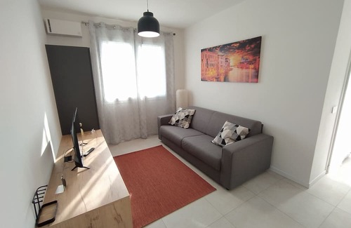 Torri di Quartesolo Apartment | Charming 2-bedroom apartment in quaint Torri di Quartesolo with AC