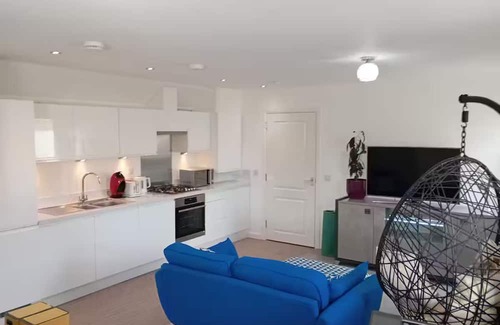 Bishopton Apartment | Private Peaceful Detached Property near Glasgow