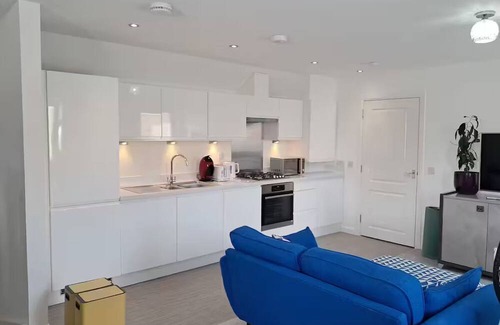 Bishopton Apartment | Private Peaceful Detached Property near Glasgow