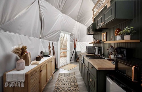 Wardensville Cabin | Outstanding Dome with Fire Pit and Hot-tub in Wardensville, West Virginia