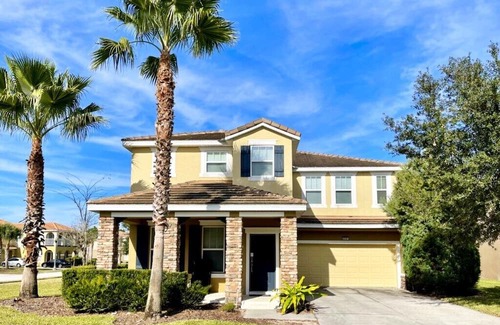 Loughman House | Relaxing 7 Bed Pool Home with Game Room-4204OD