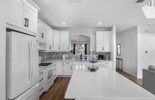 West Kissimmee House | Lovely 7 Bed Pool Home with Game Room-8510PHD