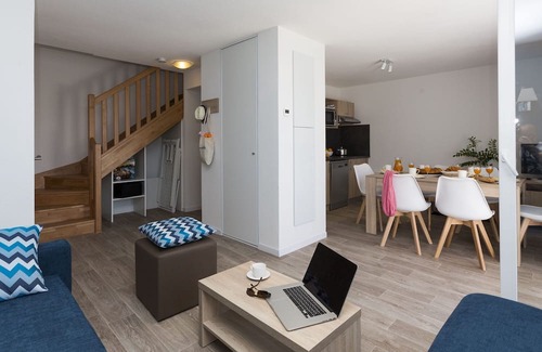 Noirmoutier-en-l'Ile Apartment | Le Domaine des Pins by Interhome