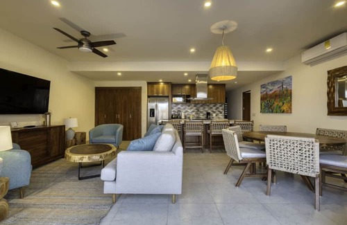 Libertad Condo | 3BR Condo: Partial Sea View, Pool & Jacuzzi