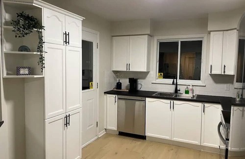 Ottawa Division House | Hideaway at Margrave