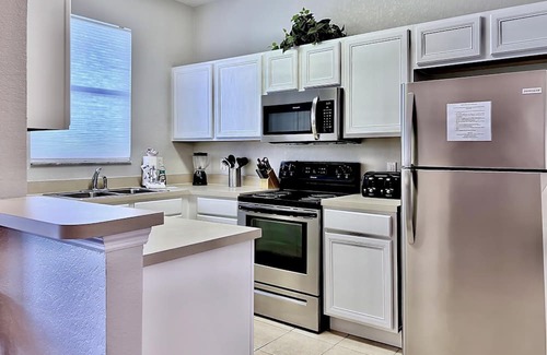 Regal Palms House | Spacious 4Bd TH Regal Palms 2530CA