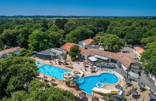 Saint-Hilaire-de-Riez House | Camping 4 étoiles - Piscine - eeccf0