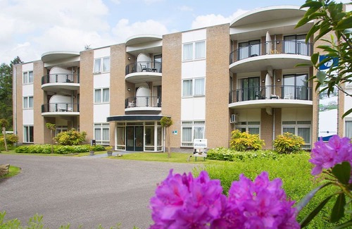 De Bult House | 3 Rooms | Getaway w/Heated Pool | Near Famous Nature Parks | Pet Frienldly