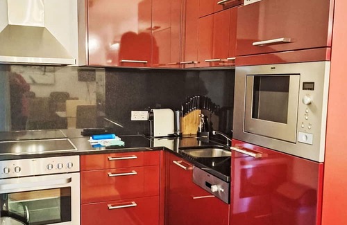 Rauris Apartment | Lovely apartment for 4 people with pool, WIFI, TV, terrace and parking