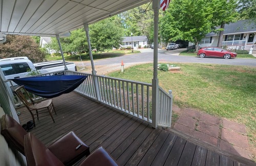 Pittsboro House | Charming 3-bedroom townhome with AC, WiFi in marvelous Pittsboro