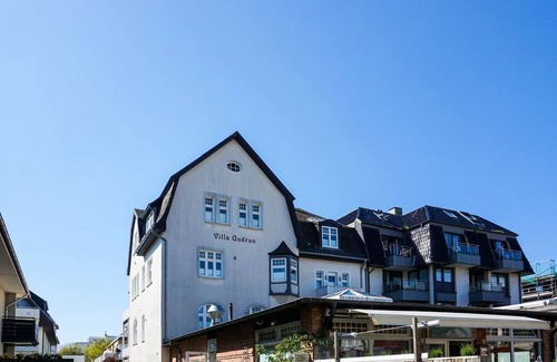 Westerland Apartment | Villa Gudrun - Bremen - The Bremen apartment is the largest in terms of area in the