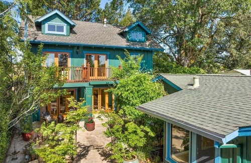 Sebastopol House | Walk to Downtown Sebastopol * Luxe Vacation Studio