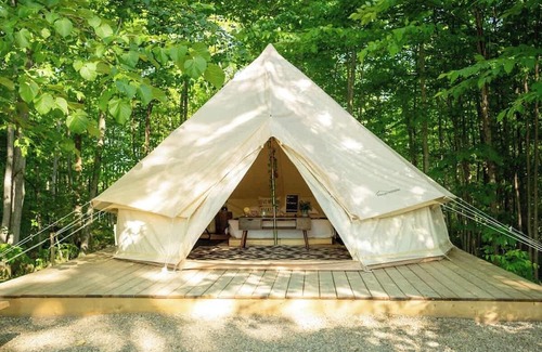 Miller Lake House | "The Explorer" Glamping Tent near Tobermory