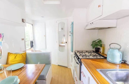 Miller Lake House | Beautiful Little Blue RV near Tobermory