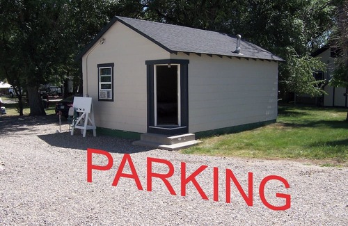 Otto RV Rental | Cozy Campground Cabin Cottage with WiFi and AC in charming Greybull