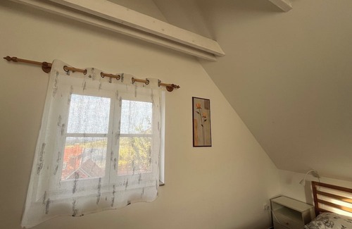 Nemesgulacs Cottage | Cosy one bedroom cottage with perfect views with AC close to Lake Balaton