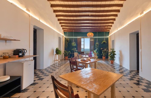 Tordera Apartment | Room 'Habitacion 2' with Sea View, Shared Terrace and Wi-Fi
