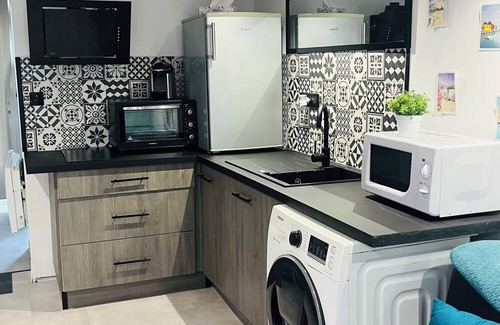 Echillais Apartment | The ferry
