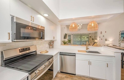 La Cita Condo | Paradise Villa with pool close to Kennedy Space Center