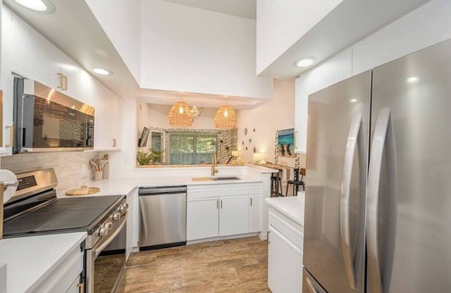 La Cita Condo | Paradise Villa with pool close to Kennedy Space Center