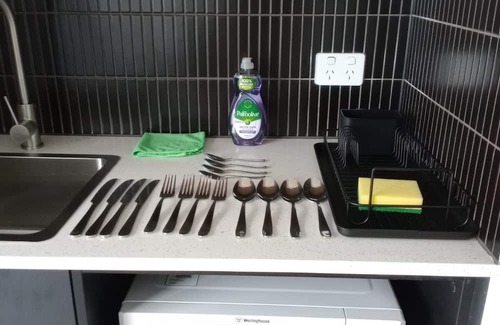 Redbank Plains Apartment | Private Apartment unit fully furnished