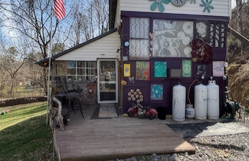 Bristol House | Cozy Hippie Hideaway in the Heart of Bristol