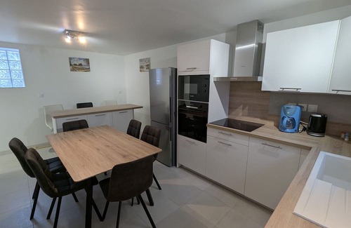 Chilleurs-aux-Bois Cottage | Cozy accommodation with air conditioning, 4 bedrooms, terrace, parking - 6 pers.