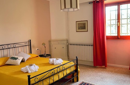 Calenzano House | OLIVE TREES - FARMHOUSE ESTATE SAN DONATO