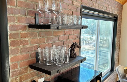 Higgins Lake Ski Chalet | Higgins Lake Cabin 5 min from South State Park!