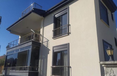 Pelitkoy Villa | villa in wonderful Burhaniye Pelitköy with WiFi fitness room free auto parking.