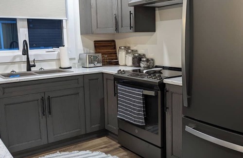 Manitoulin District Cottage | Giizhgok Geegabeek - Cedar Shore Cottages "Where Relaxation and Adventure Meet"
