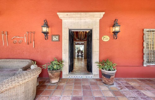 San Jose del Cabo House | Hacienda Tropical - Oasis of History and Nature