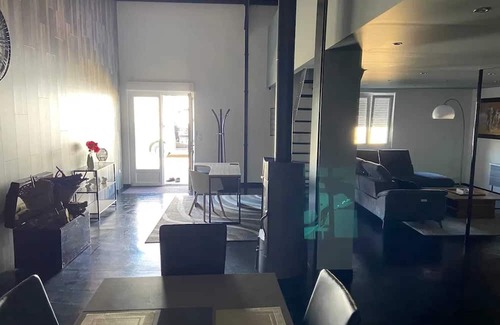 Sancheville Apartment | Homerez - Large Apartment in Sancheville