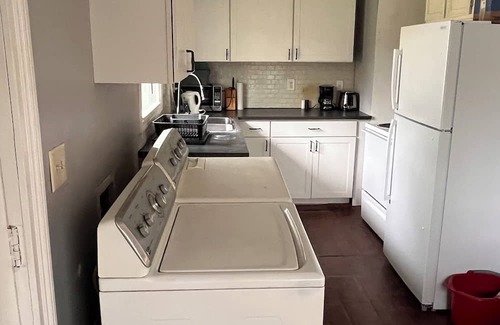 Sylvan Hills Apartment | Charming 1-bedroom apartment in Atlanta close to downtown and airport