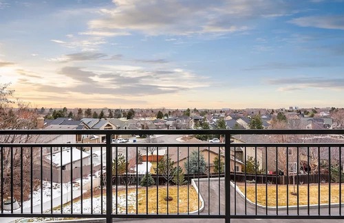 East End House | Spacious & Modern ~ Free E-Bikes ~ Pet-Friendly ~ Prime East End Location