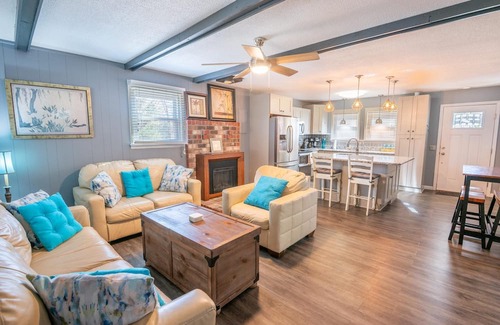 Eutawville House | Reel Haven on the Water: Modern + Comfy Home!