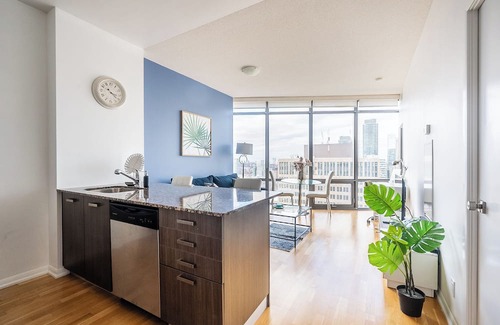 Bay Cloverhill Condo | GLOBALSTAY High Floor View Downtown Toronto