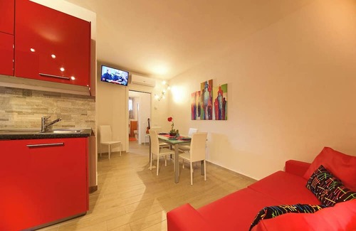 Puntone Apartment | Apartment in residential complex with swimming pool 3 min drive from the sea