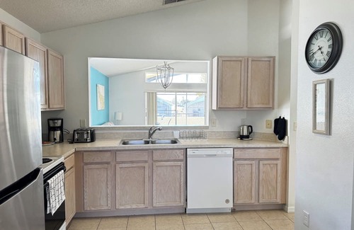 Westridge House | Blue Sky Villa, a home away from home.